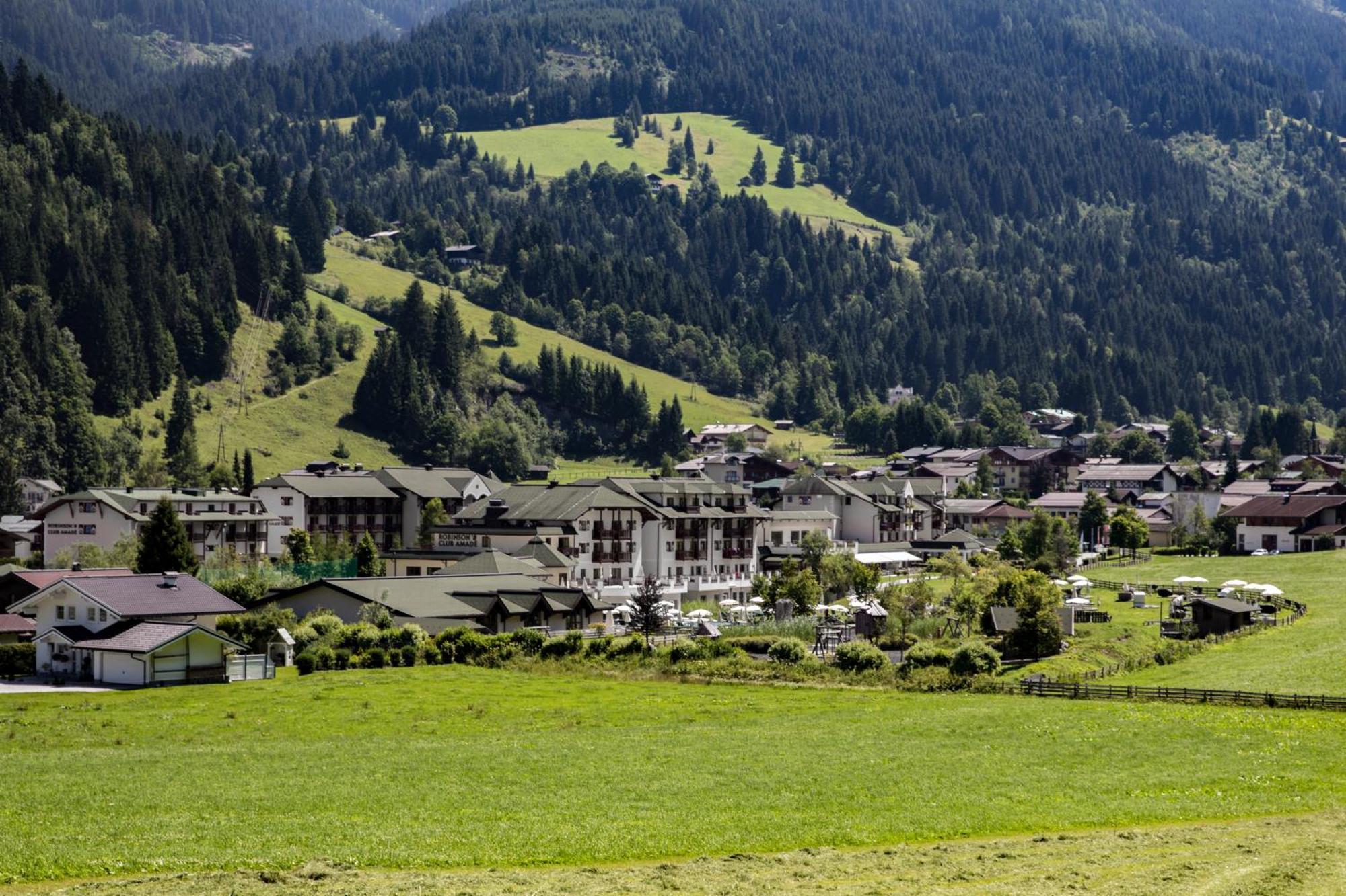 Robinson Amade Hotel Клайнарл Екстериор снимка